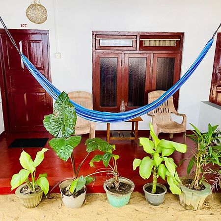 Tropicana Home Stay Arugam Bay Exteriör bild