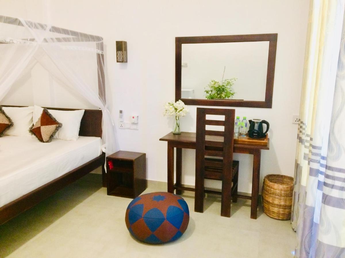 Tropicana Home Stay Arugam Bay Exteriör bild